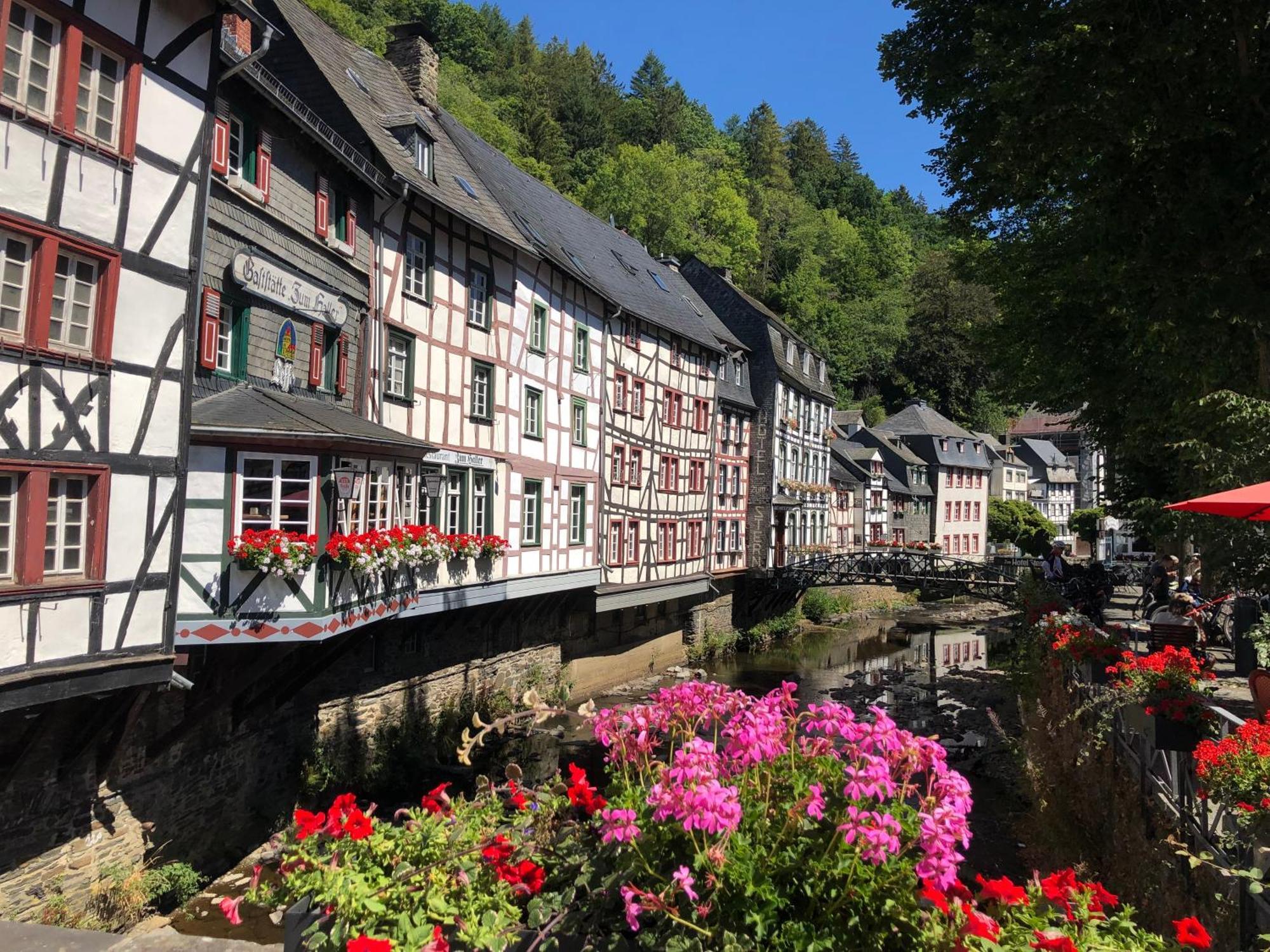 Apartment Am Fluss Im Haus An Der Rur Monschau Luaran gambar