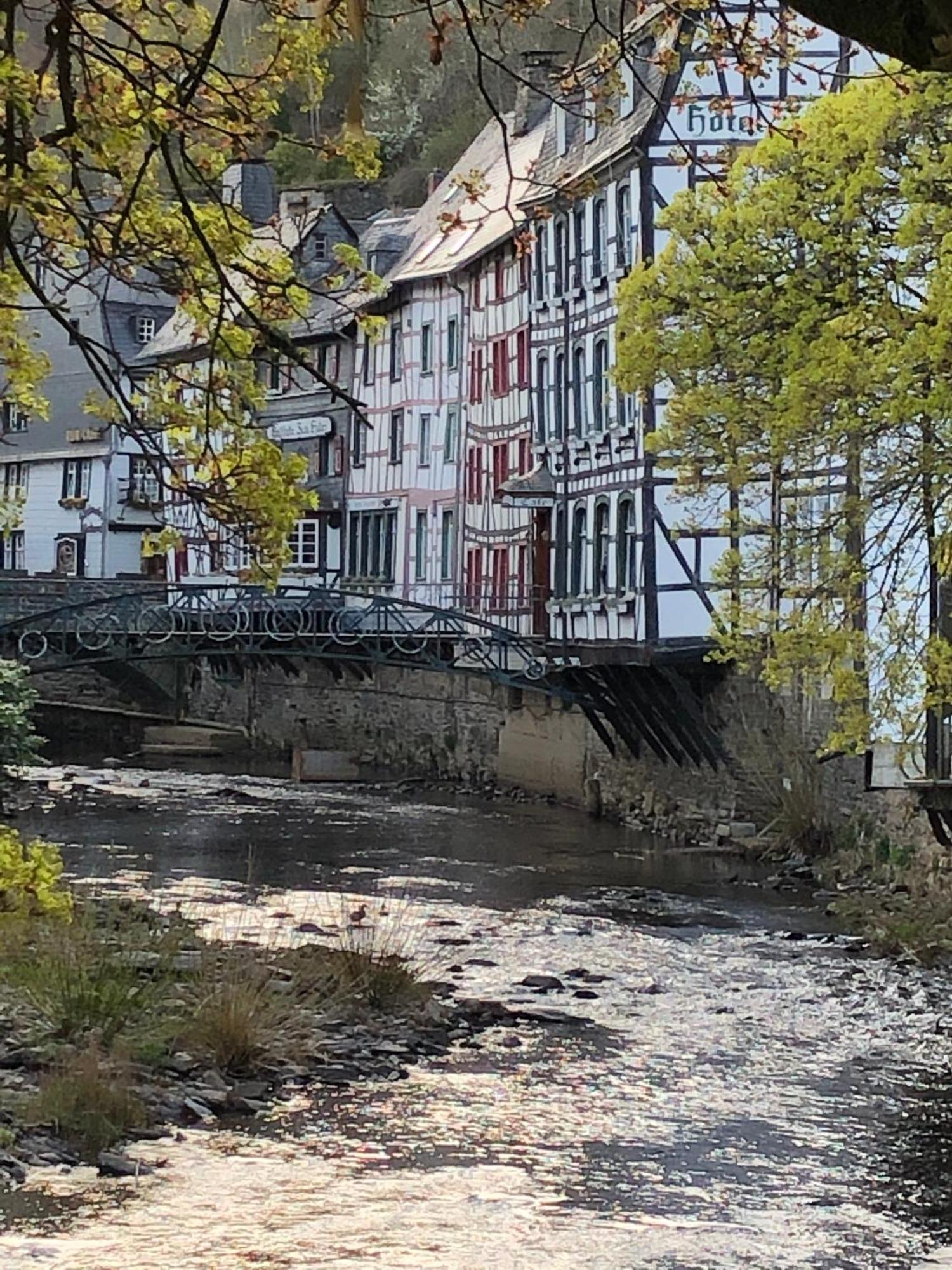 Apartment Am Fluss Im Haus An Der Rur Monschau Luaran gambar