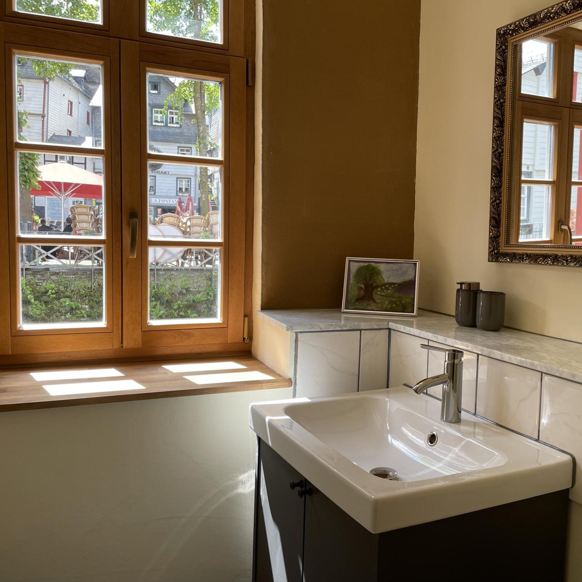 Apartment Am Fluss Im Haus An Der Rur Monschau Luaran gambar